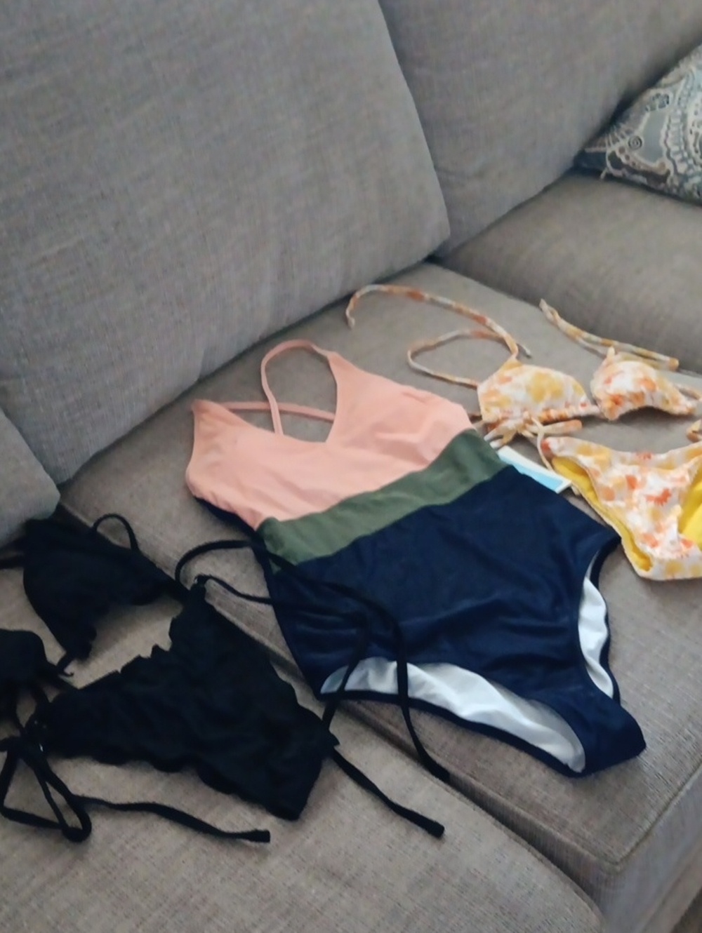 Size Small Swimsuit Lot! Colorblock One-Piece Swimsuit with 2 Bikini Set